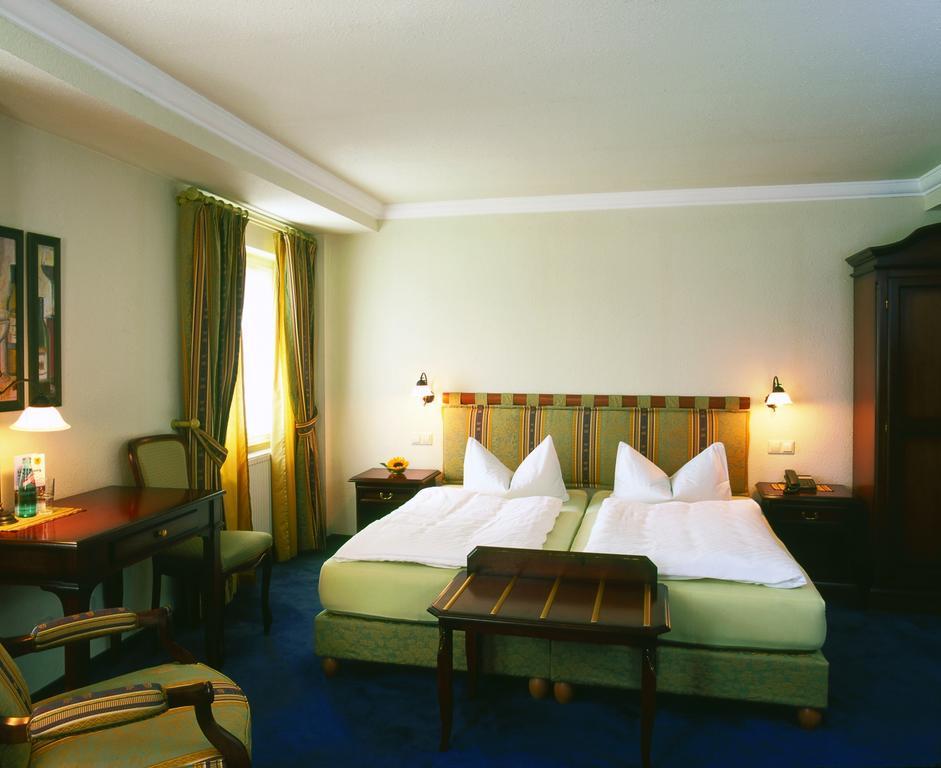 Brutsches Rebstock Hotel Laufenburg Kamer foto